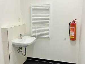 Prodej obchodního prostoru, Praha - Vysočany, Čerpadlová, 55 m2