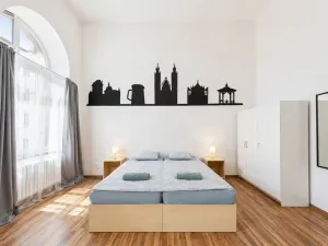 Pronájem ubytování, Praha, Seifertova, 150 m2