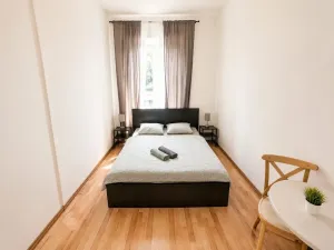 Pronájem ubytování, Praha, Seifertova, 150 m2
