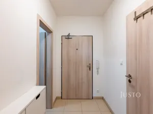 Pronájem bytu 2+kk, Praha - Modřany, Soukalova, 55 m2
