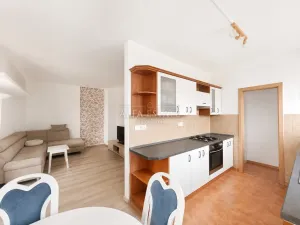 Prodej bytu 4+kk, Chodov, Bezručova, 97 m2