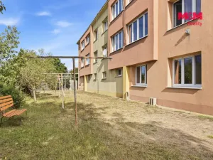 Prodej bytu 3+1, Kněževes, Štrosova, 63 m2