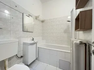 Pronájem bytu 1+kk, Praha - Holešovice, Ortenovo náměstí, 27 m2