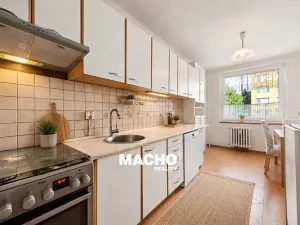 Prodej bytu 3+1, Praha - Modřany, Pirinská, 73 m2