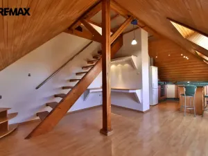 Prodej bytu 3+kk, Hradec Králové, V Lipkách, 83 m2