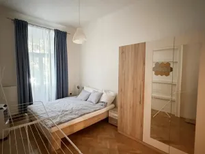 Pronájem bytu 3+1, Praha - Vinohrady, Šmilovského, 81 m2