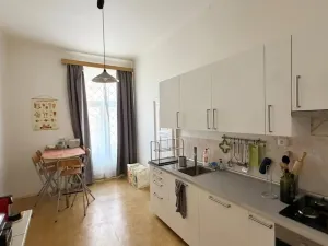 Pronájem bytu 3+1, Praha - Vinohrady, Šmilovského, 81 m2