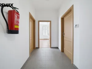 Prodej ubytování, Karlovy Vary, Zámecký vrch, 350 m2
