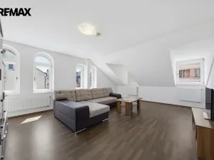 Prodej ubytování, Karlovy Vary, Zámecký vrch, 350 m2