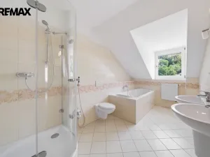 Prodej ubytování, Karlovy Vary, Zámecký vrch, 350 m2