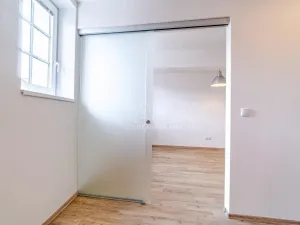 Pronájem bytu 2+kk, Kralupy nad Vltavou, Náměstí G. Karse, 55 m2