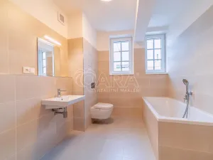 Pronájem bytu 2+kk, Kralupy nad Vltavou, Náměstí G. Karse, 55 m2