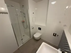Pronájem bytu 1+kk, Praha - Kbely, Plzákova, 30 m2