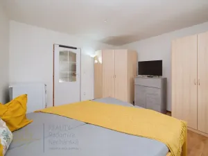 Prodej rodinného domu, Hovorčovice, Stará náves, 118 m2