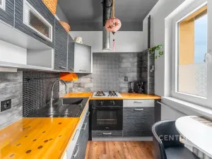 Pronájem bytu 1+1, Praha - Libeň, náměstí Na Balabence, 33 m2