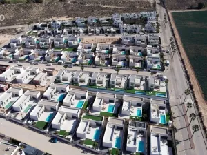Prodej rodinného domu, Algorfa, Alicante, Španělsko, 131 m2