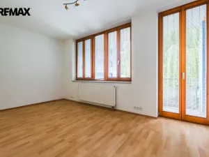 Pronájem bytu 2+kk, Praha - Liboc, U stanice, 69 m2