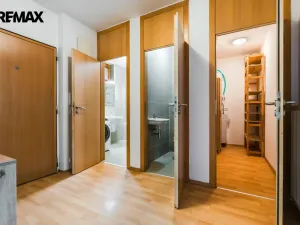 Pronájem bytu 2+kk, Praha - Liboc, U stanice, 69 m2