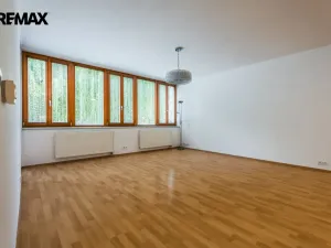 Pronájem bytu 2+kk, Praha - Liboc, U stanice, 69 m2