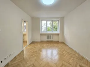 Pronájem bytu 2+1, Praha - Podolí, Podolská, 75 m2