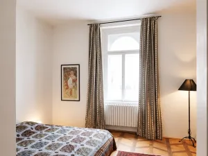 Pronájem bytu 2+1, Praha - Smíchov, Janáčkovo nábřeží, 80 m2