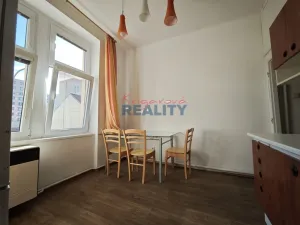 Pronájem bytu 1+1, České Budějovice - České Budějovice 7, Komenského, 64 m2