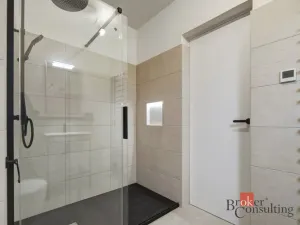 Prodej bytu 1+kk, Jince, Slavíkova, 46 m2