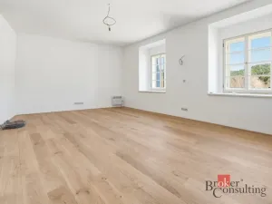 Prodej bytu 1+kk, Jince, Slavíkova, 62 m2