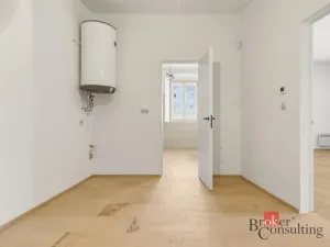 Prodej bytu 1+kk, Jince, Slavíkova, 62 m2