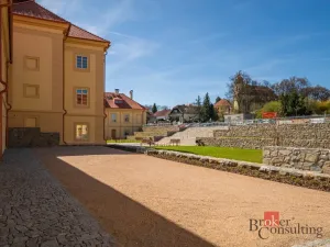 Prodej bytu 1+kk, Jince, Slavíkova, 62 m2