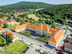 Prodej bytu 1+kk, Jince, Slavíkova, 50 m2