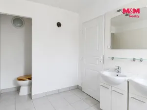 Pronájem výrobních prostor, Hradec Králové - Slatina, U Jednoty, 350 m2