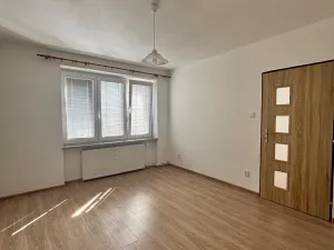 Pronájem bytu 2+1, Pardubice, K Blahobytu, 55 m2