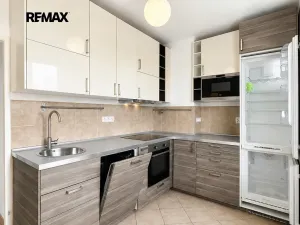 Pronájem bytu 2+1, Praha - Vinohrady, Pod Rapidem, 52 m2