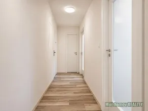 Pronájem bytu 2+1, Praha - Libeň, Vacínova, 43 m2