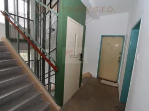 Pronájem bytu 2+1, Praha - Hloubětín, Poděbradská, 53 m2