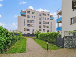 Pronájem bytu 2+kk, Praha - Hloubětín, Saarinenova, 58 m2
