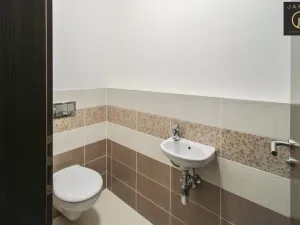 Pronájem bytu 2+kk, Praha - Hloubětín, Saarinenova, 58 m2