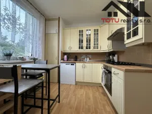 Pronájem bytu 3+1, Jaroměř, Na Studánkách, 72 m2