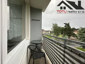 Pronájem bytu 3+1, Jaroměř, Na Studánkách, 72 m2