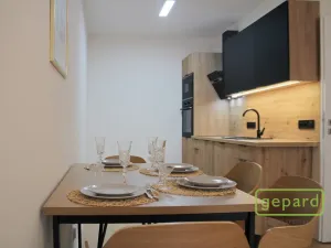 Prodej bytu 2+kk, Praha, Královická, 47 m2