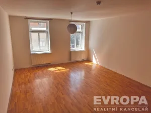 Pronájem bytu 1+kk, Liberec - Liberec II-Nové Město, Chrastavská, 36 m2