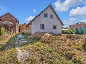 Prodej rodinného domu, Nechanice - Suchá, 204 m2