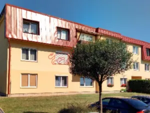 Prodej bytu 3+1, Tlučná, Na Čampuli, 87 m2