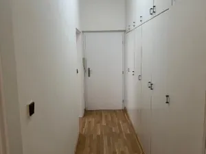 Pronájem kanceláře, Praha, Domažlická, 30 m2