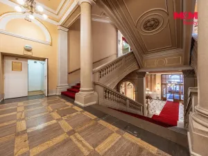 Pronájem kanceláře, Praha - Vinohrady, náměstí Míru, 74 m2