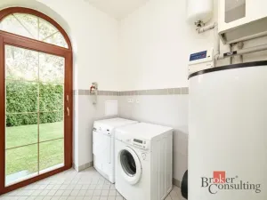 Pronájem vily, Praha - Nebušice, Nebušická, 243 m2