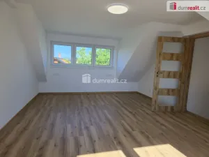 Pronájem bytu 3+kk, Straky, 74 m2