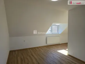 Pronájem bytu 3+kk, Straky, 74 m2