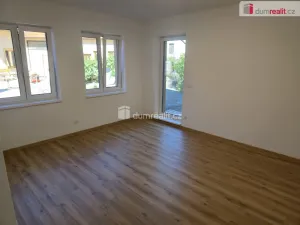 Pronájem bytu 3+kk, Straky, 75 m2